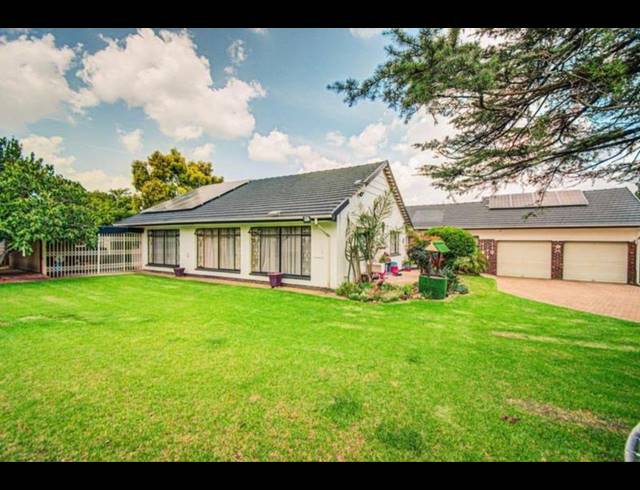 4 BEDROOM HOUSE FOR SALE IN PARKDENE